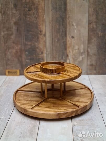 Вращающаяся этажерка для подачи закусок