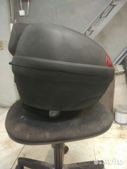 Кофр givi Simply 45 л с площадкой givi