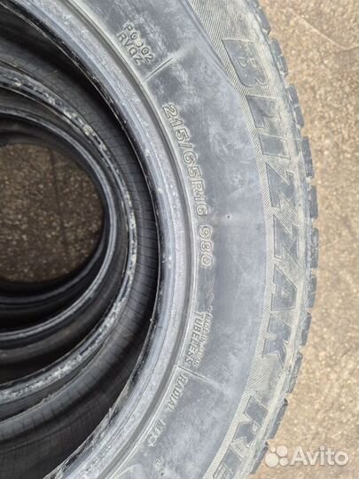 Bridgestone Blizzak Revo GZ 215/65 R16 98