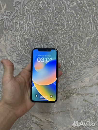 iPhone X, 64 ГБ