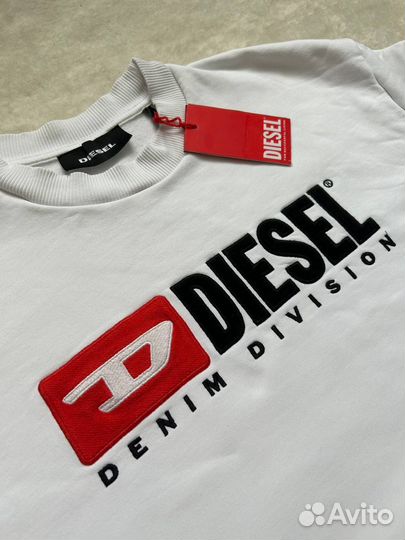 Свитшот Diesel белый