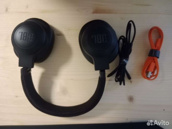 Наушники JBL E-series E55BT