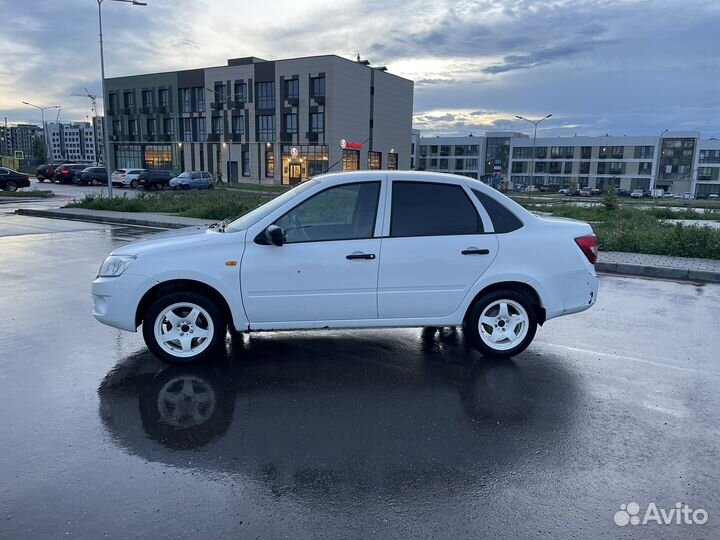 LADA Granta 1.6 МТ, 2013, 119 000 км