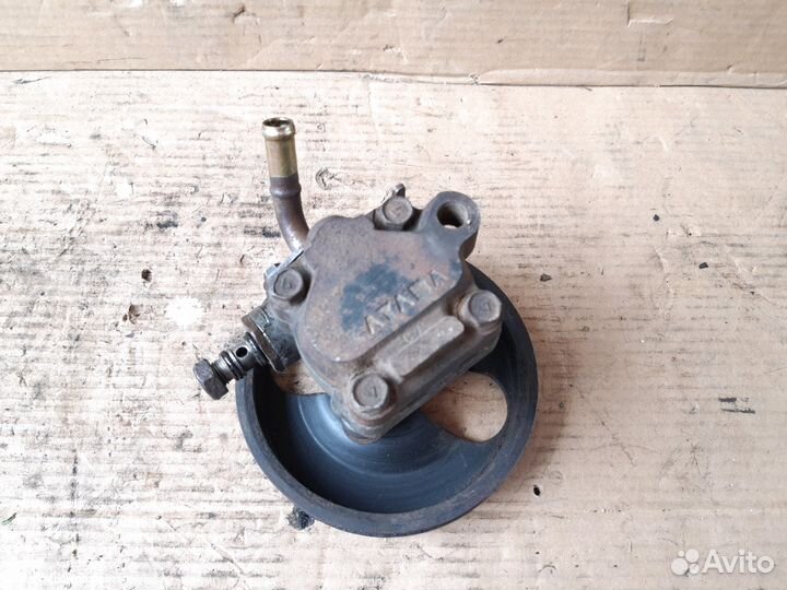 Насос гидроусилителя Митцубиси Ланцер CB 92-00г.в