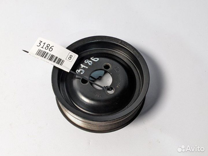 Шкив помпы, водяного насоса Chevrolet Cruze