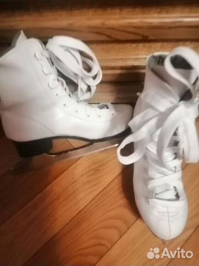 Коньки фигурные р.31