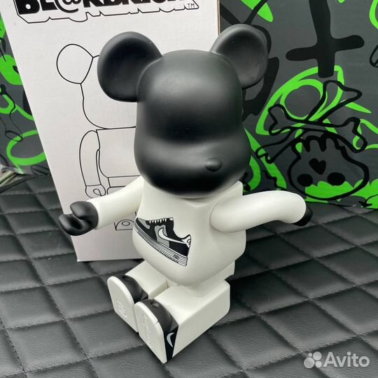 Bearbrick Nike черный Air 30см