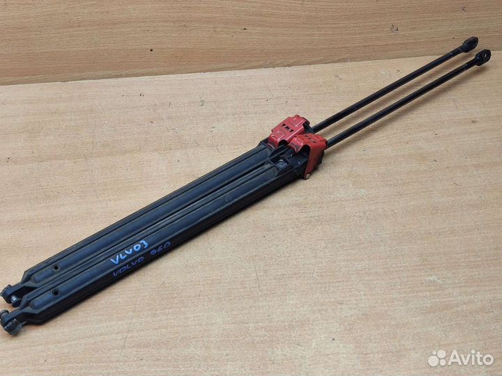 Упоры капота, Volvo 960