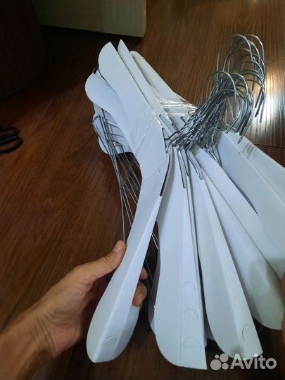 Вешалки плечики для одежды алюминий