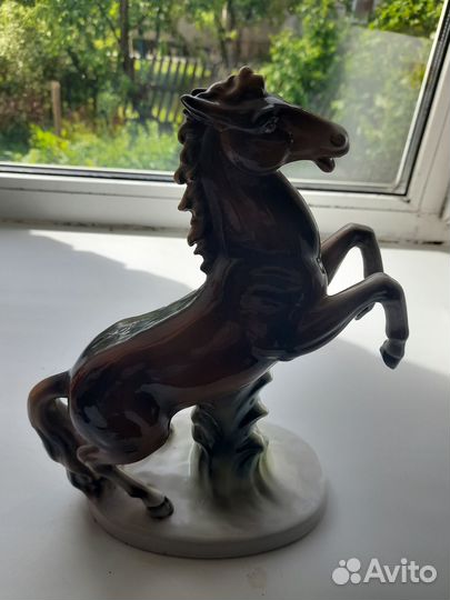 Фарфоровые статуэтки