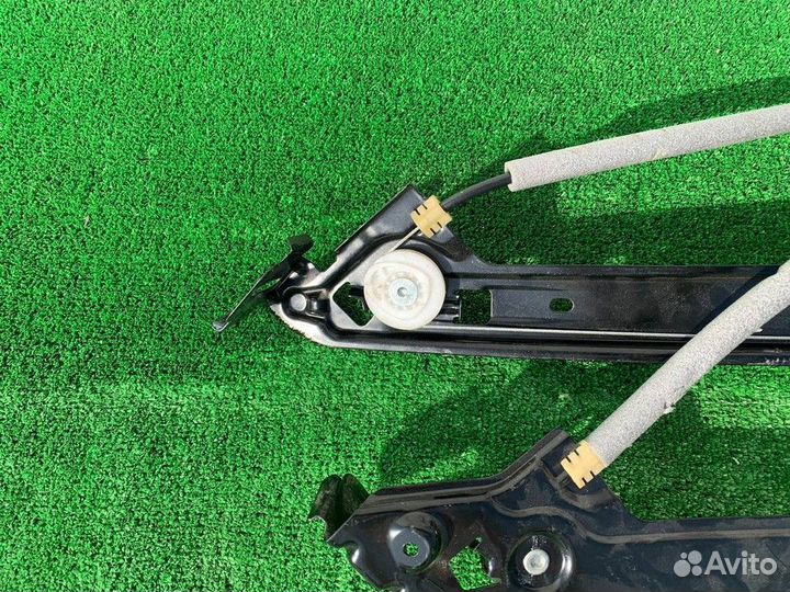 Стеклоподъемник передний правый R Ford Mustang