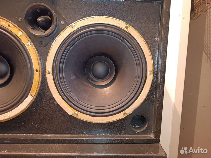 Колонки акустические 300 watt