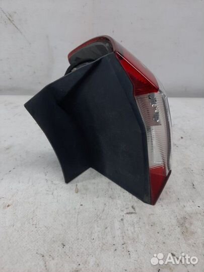 Фонарь задний правый Ford Mondeo универсал 1.6