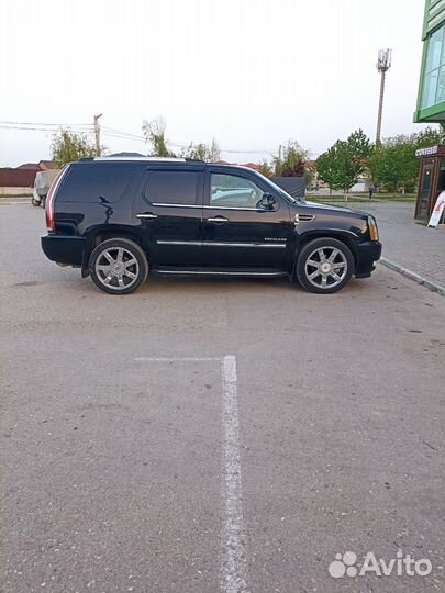 Cadillac Escalade 6.2 AT, 2010, 86 600 км