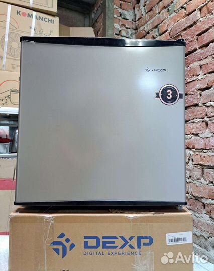Холодильник компактный Dexp серый
