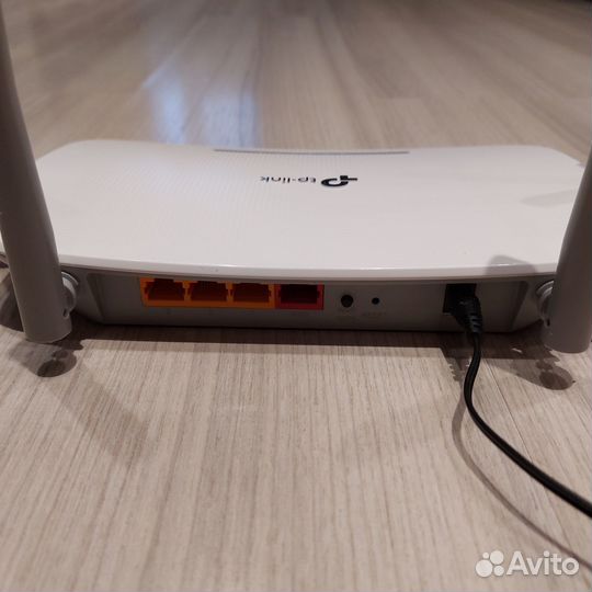 WiFi роутер TP-Link AC1200 (EC220-G5 V2)