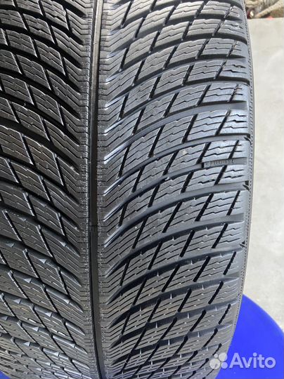 Michelin Pilot Alpin 5 SUV 285/40 R22 110V