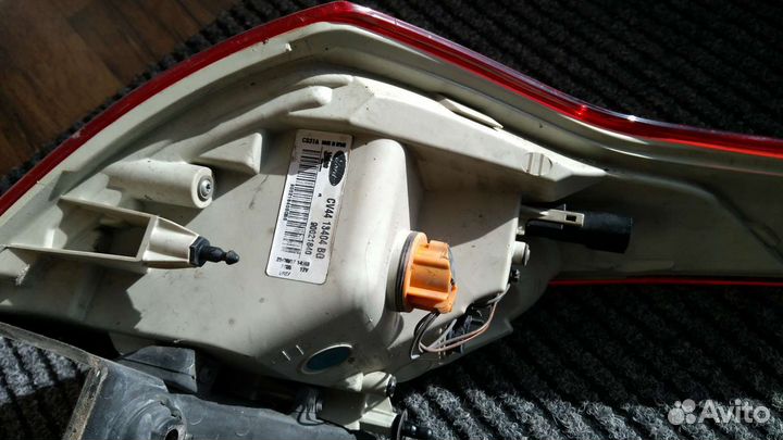 Фонарь задний правый наружный Ford Kuga 2