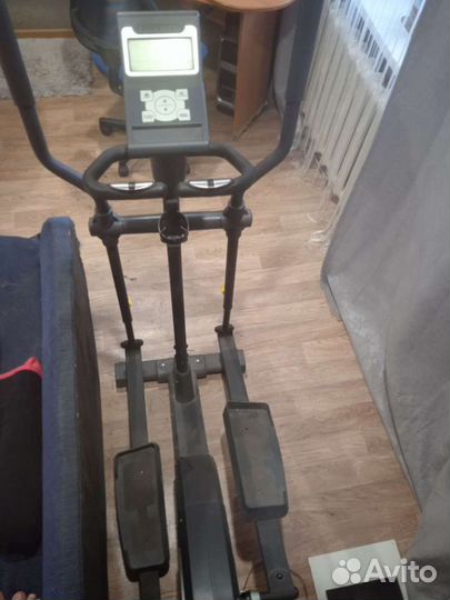 Эллиптический тренажер tourneo