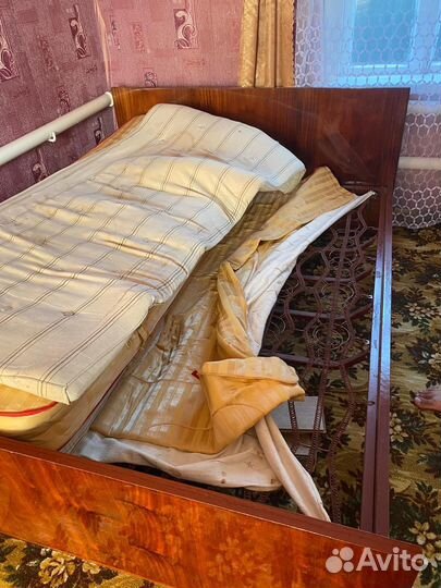 Кровать двухспальная 160 200