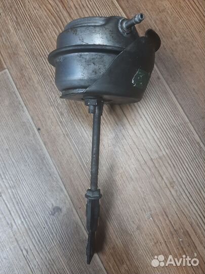 Актуатор турбины Skoda Octavia A5