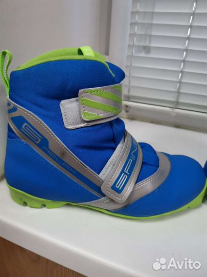 Лыжные ботинки детские