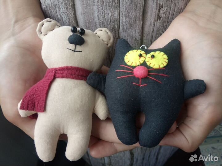 Брелки ручная авторская работа