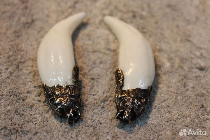 Клыки хищника в бронзовой оправе, амулет, оберег