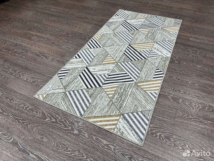 Палас 0.9х1.78 м