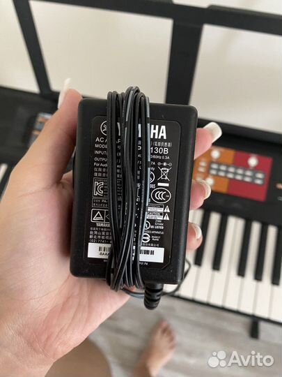 Синтезатор yamaha PSR-F51 черный