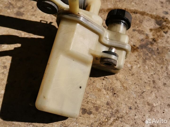 Бачок гур Mazda 3 Bk