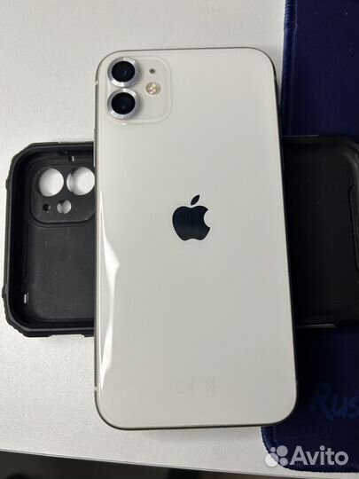 iPhone 11, 64 ГБ