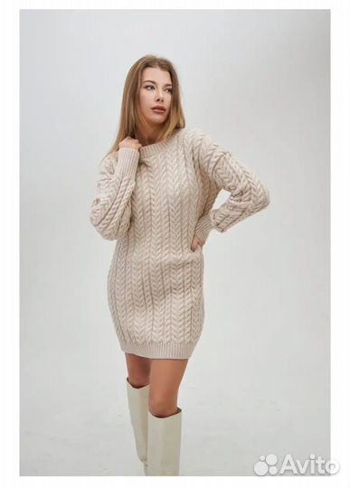 Вязаное платье