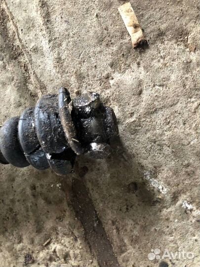 Шрус привод левый Audi a4 b6 МКПП 2.0 ALT
