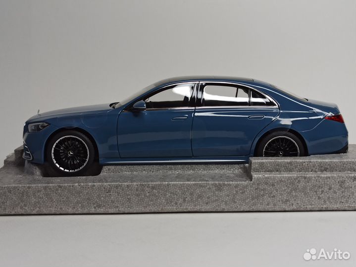 Mercedes S Class W223 Norev 1:18 Дилер