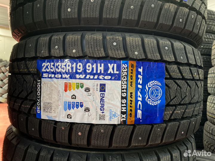 Tri Ace Snow White II 235/35 R19 91H