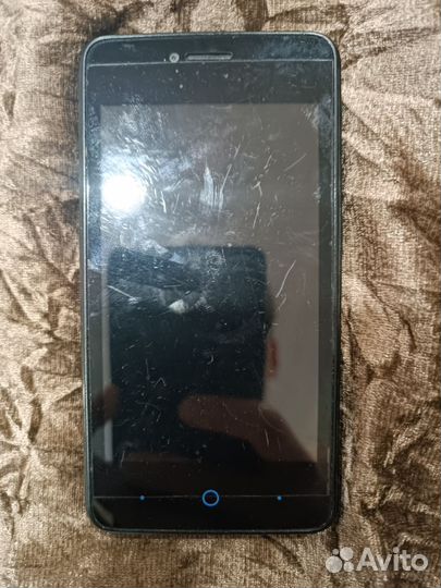 Телефон ZTE