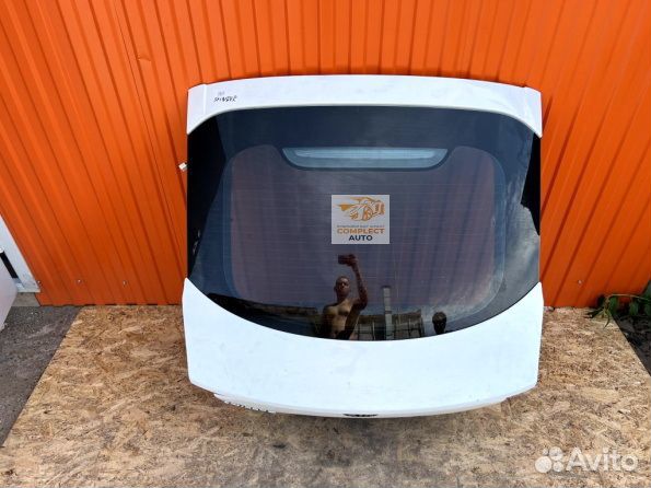 Дверь / крышка багажника Kia Stinger (2017-2022)