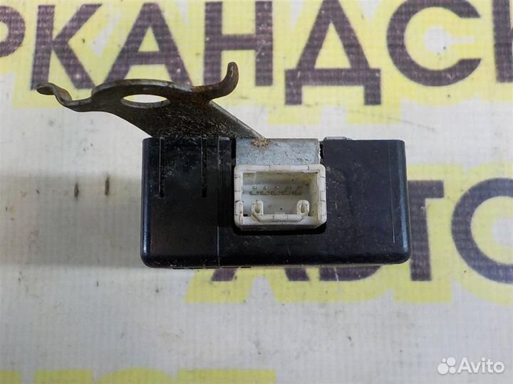 Реле Toyota Camry XV30 2001-2006