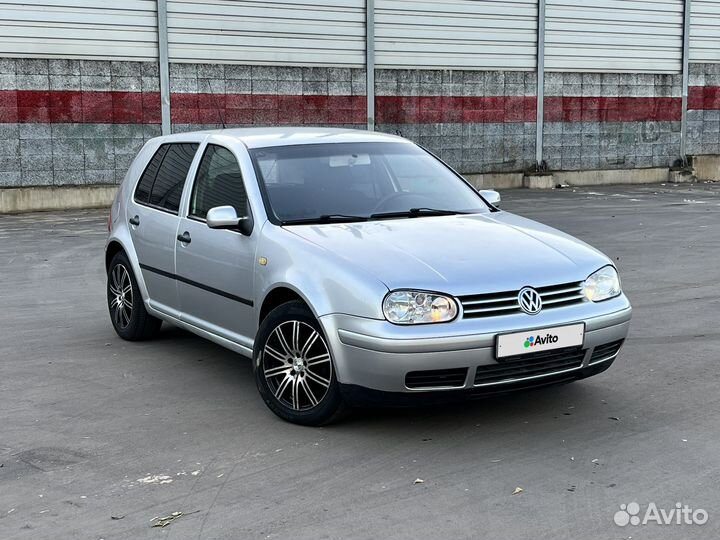 Volkswagen Golf 1.6 AT, 2002, 220 000 км