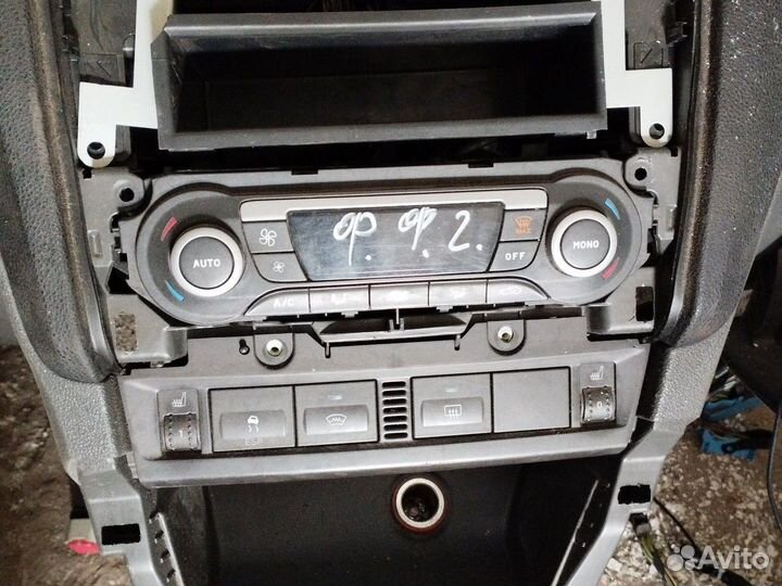 Торпедо Ford Focus 2