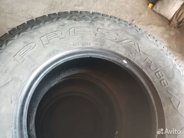 Presa PI01 265/70 R15 112