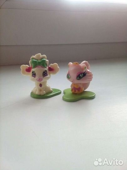 Киндер. Игрушки из разных серий