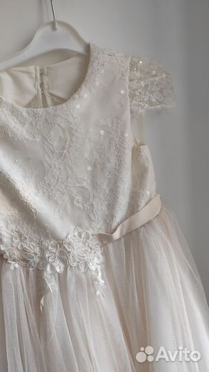 Платье праздничное 116