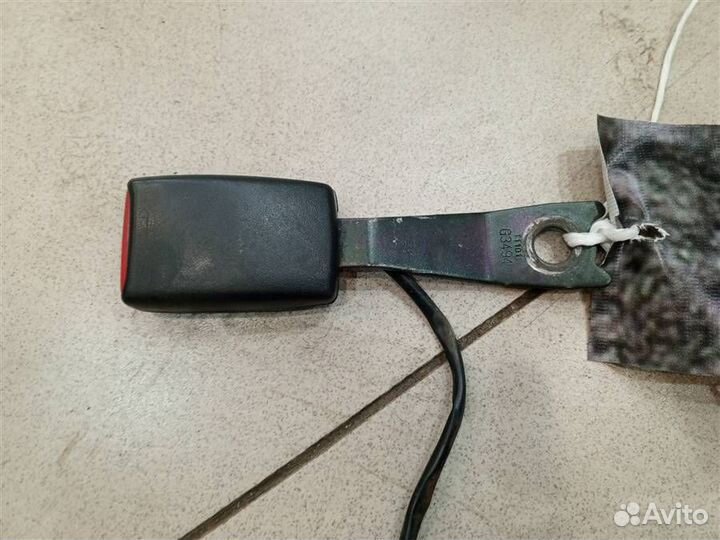 Замок ремня безопасности передний правый Mitsubis