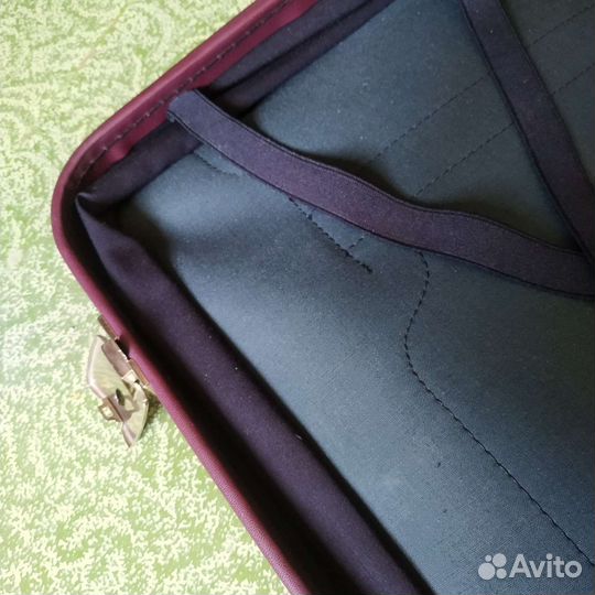 Чемодан старинный