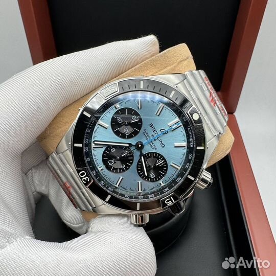 Часы Breitling Chronomat