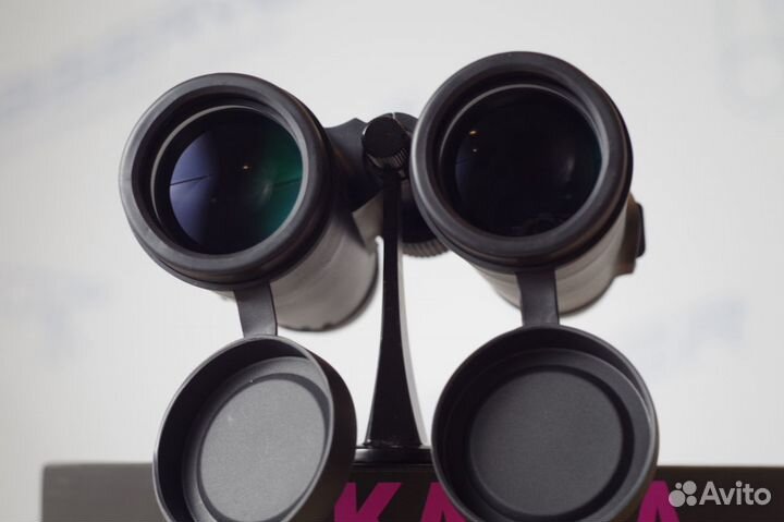 Бинокль Levenhuk Kаrmа ваsе 8x42
