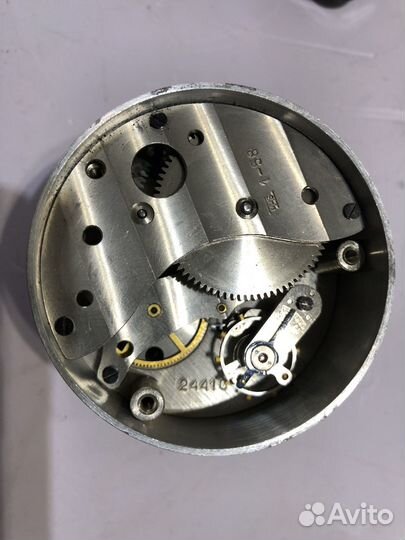 Часы настольные 