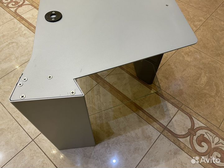 Стол тумба под тв металл